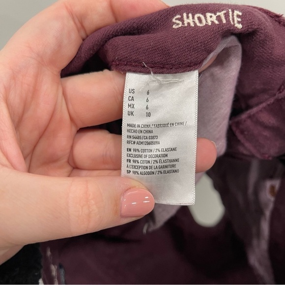 American Eagle Shortie Shorts Distressed Size 6 Red Cutoff - Picture 8 of 9